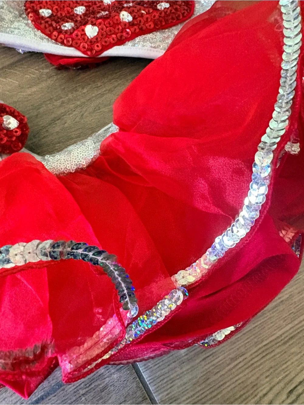 Glamour Costumes questions leave